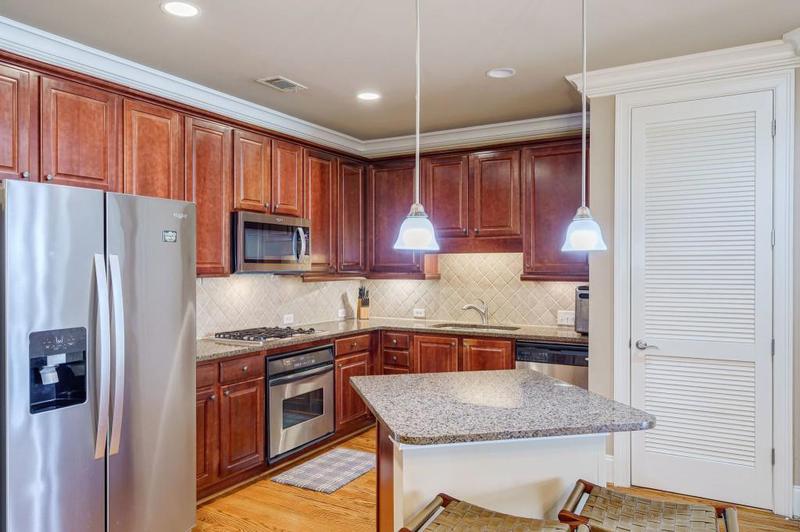 Image for property 2300 Peachford Road 1205, Dunwoody, GA 30338