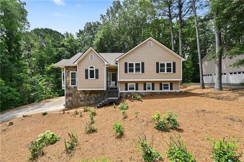 Image for property 400 Hunt River Way, Suwanee, GA 30024