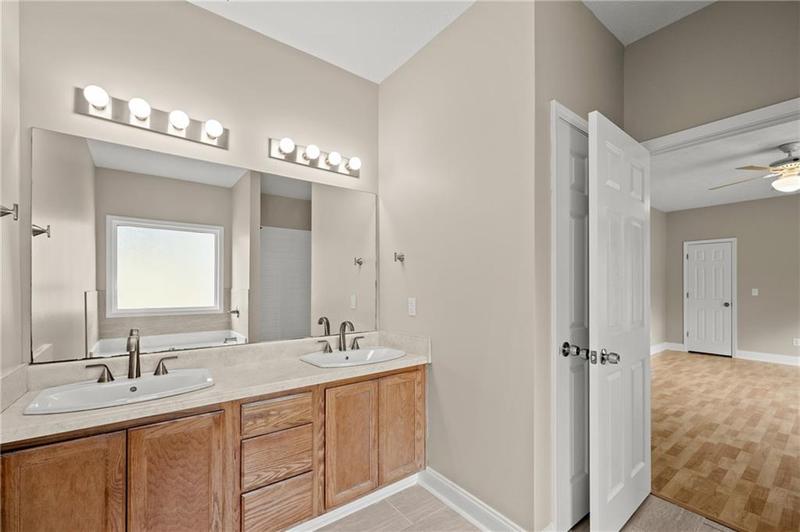 Image for property 6222 Oak Street, Clermont, GA 30527