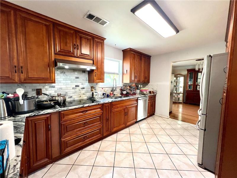 Image for property 300 Redford Trail, Stockbridge, GA 30281