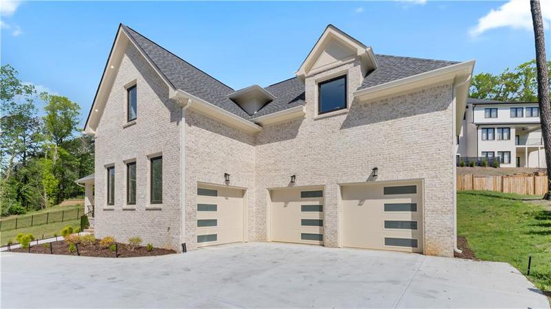 Image for property 3785 Lower Roswell Road, Marietta, GA 30068