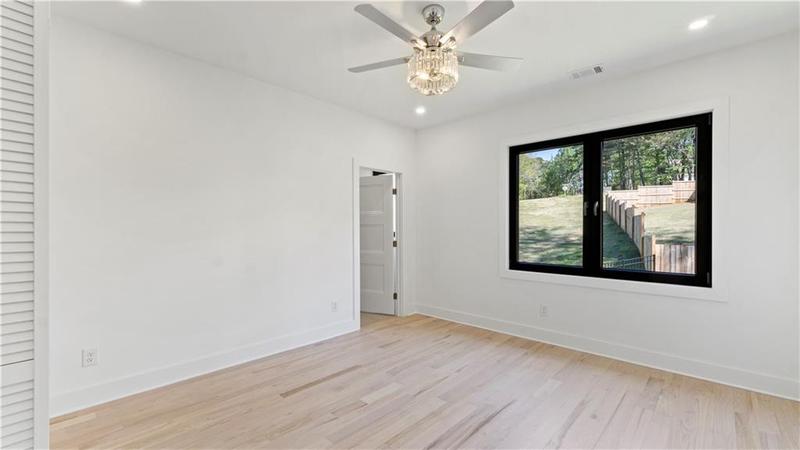 Image for property 3785 Lower Roswell Road, Marietta, GA 30068