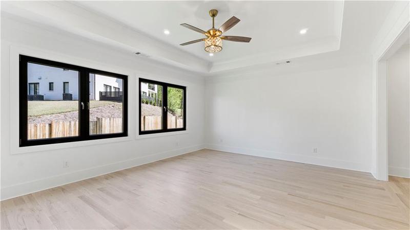 Image for property 3785 Lower Roswell Road, Marietta, GA 30068