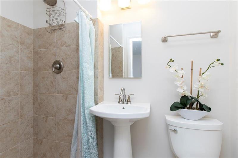 Image for property 3660 Peachtree Road J5, Atlanta, GA 30319