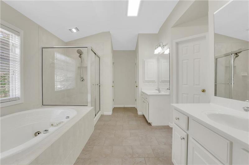 Image for property 3485 Walnut Ridge, Atlanta, GA 30349