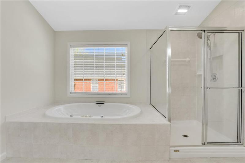 Image for property 3485 Walnut Ridge, Atlanta, GA 30349