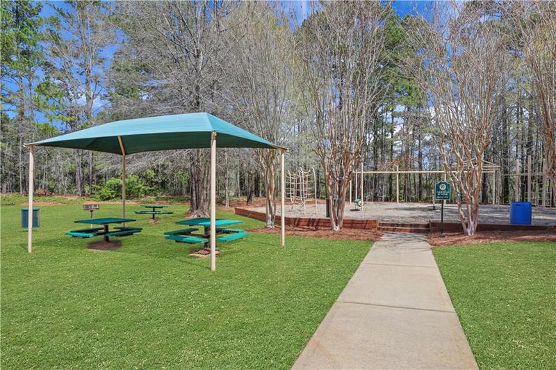 Image for property 3485 Walnut Ridge, Atlanta, GA 30349