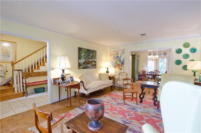 Image for property 3081 Howell Mill Road 3, Atlanta, GA 30327