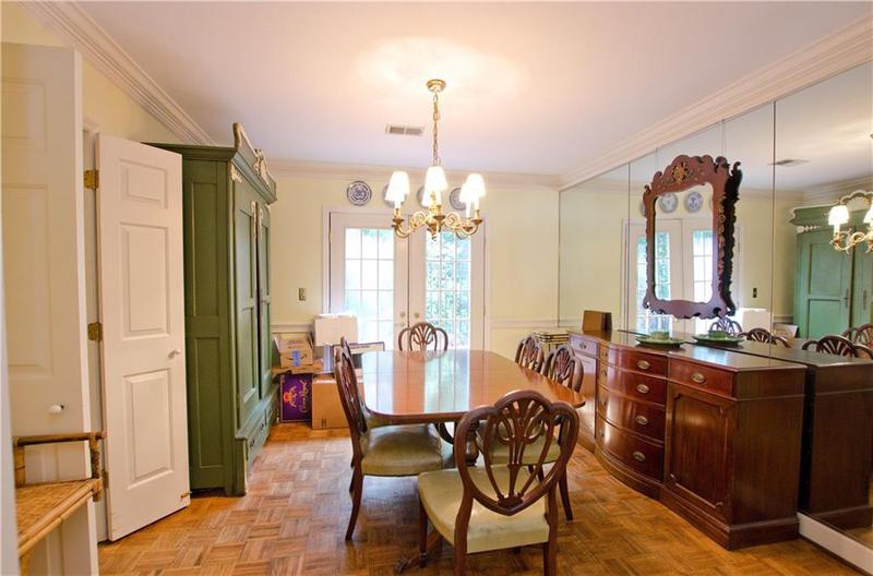 Image for property 3081 Howell Mill Road 3, Atlanta, GA 30327
