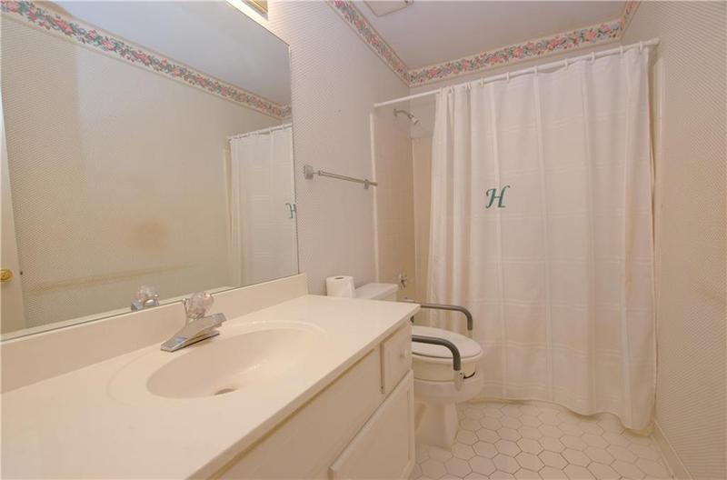 Image for property 3081 Howell Mill Road 3, Atlanta, GA 30327