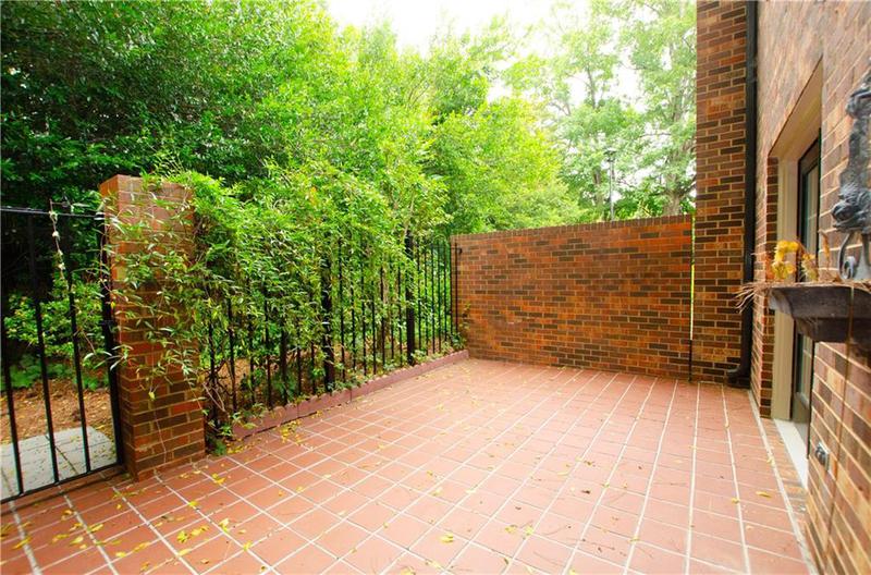 Image for property 3081 Howell Mill Road 3, Atlanta, GA 30327