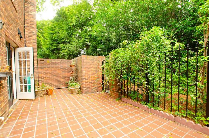 Image for property 3081 Howell Mill Road 3, Atlanta, GA 30327