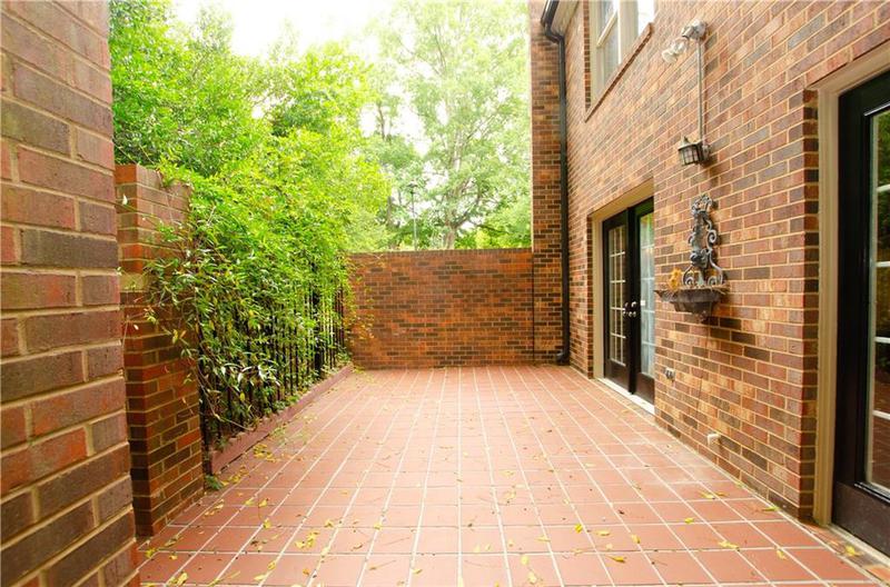 Image for property 3081 Howell Mill Road 3, Atlanta, GA 30327