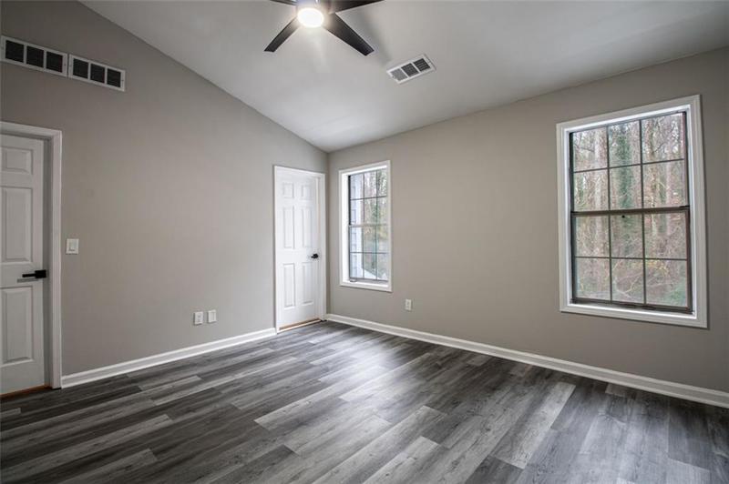 Image for property 1084 OLD SAYBROOK Court, Stone Mountain, GA 30083