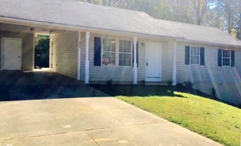 Image for property 5800 Fieldstone Court, Clermont, GA 30527
