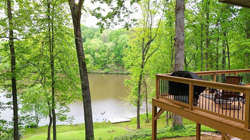 Image for property 132 Lakeshore Drive, Roswell, GA 30075