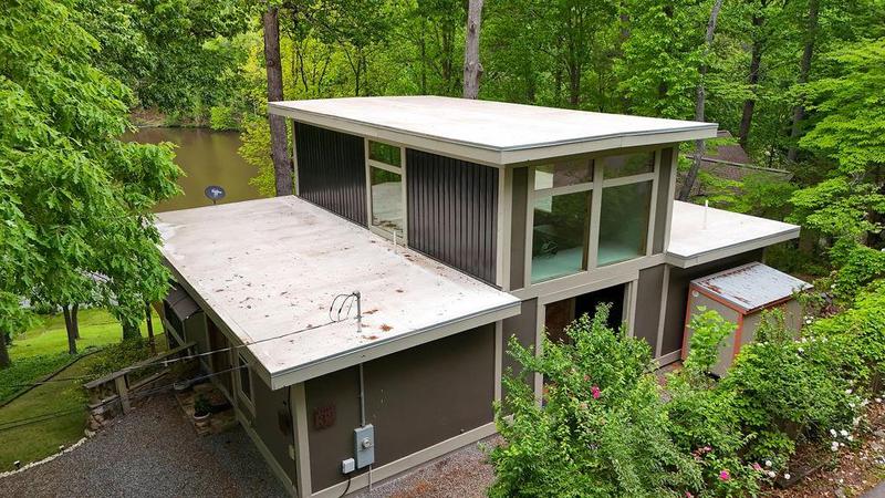 Image for property 132 Lakeshore Drive, Roswell, GA 30075