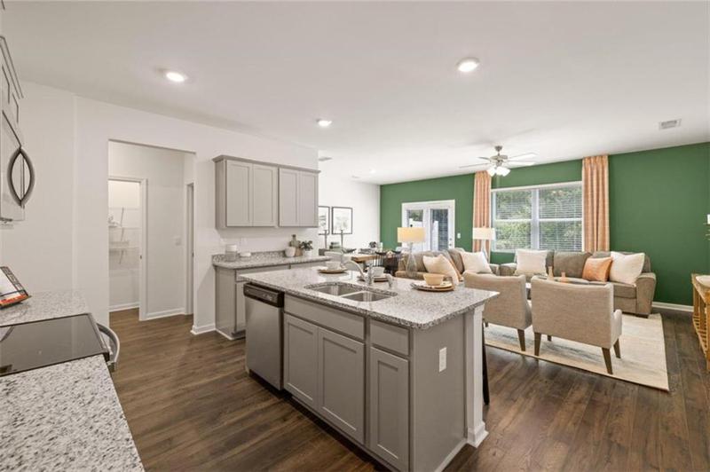 Image for property 348 Elgin Drive 162, Lawrenceville, GA 30045