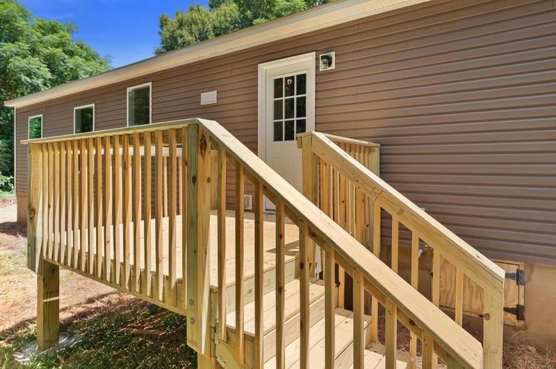 Image for property 55 Project Street, Colbert, GA 30628