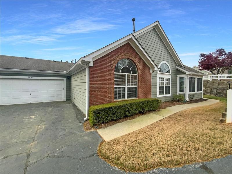 Image for property 2252 Carefree Circle 3, Marietta, GA 30062