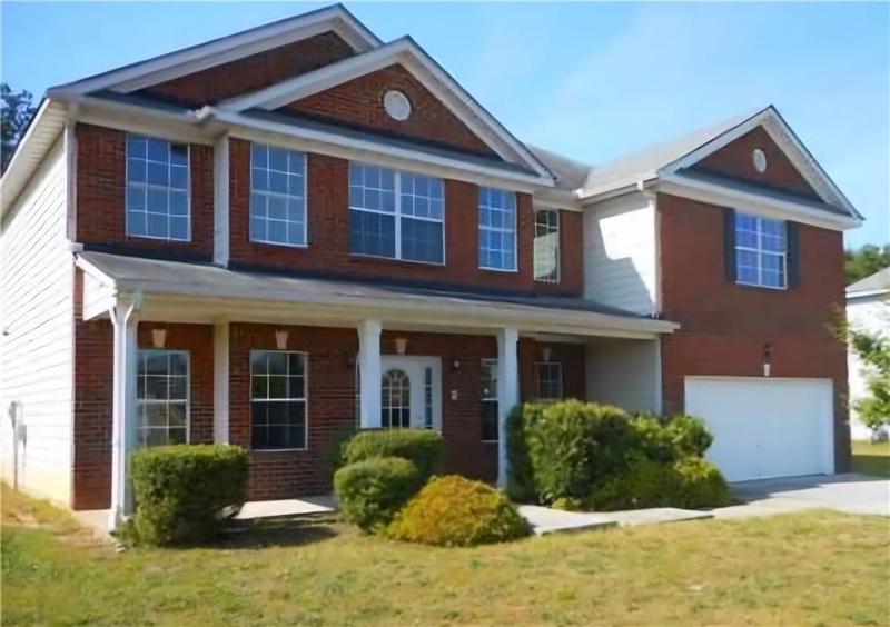Image for property 490 Hinton Chase Parkway, Covington, GA 30016