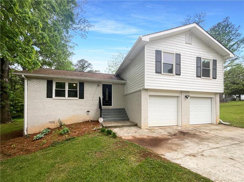 Image for property 2067 Wellborn Close, Lithonia, GA 30058