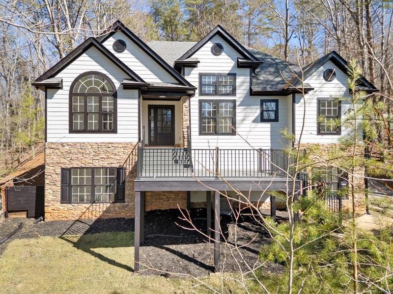 Image for property 70 Fox Den Circle, Jasper, GA 30143