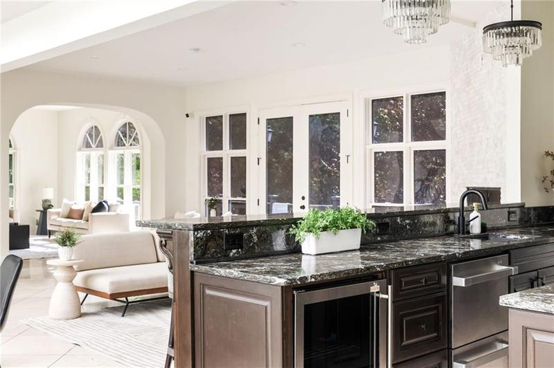 Image for property 3511 Roxboro Road, Atlanta, GA 30326