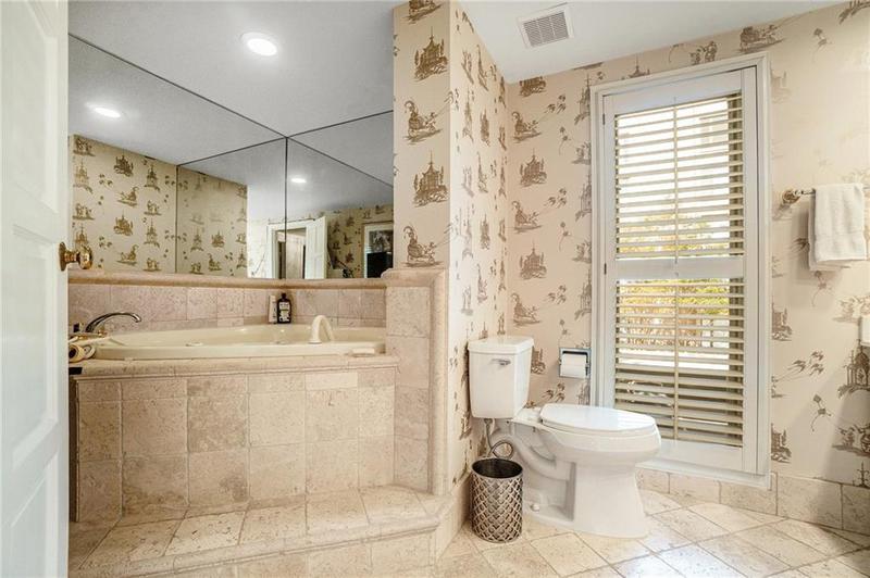 Image for property 2769 Peachtree Road 6, Atlanta, GA 30305