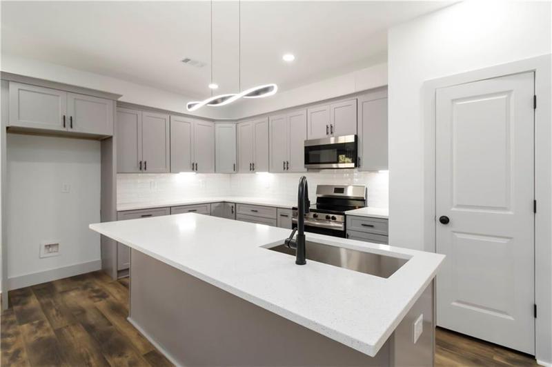Image for property 2884 Thompson Circle, Decatur, GA 30034