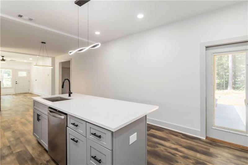 Image for property 2884 Thompson Circle, Decatur, GA 30034