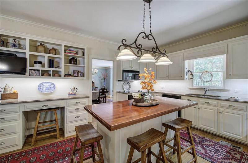 Image for property 300 Samanda Circle, Rockmart, GA 30153