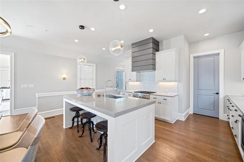 Image for property 152 Grand Crescent, Alpharetta, GA 30009