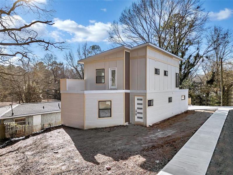 Image for property 464 GLENDALE Road, Scottdale, GA 30079