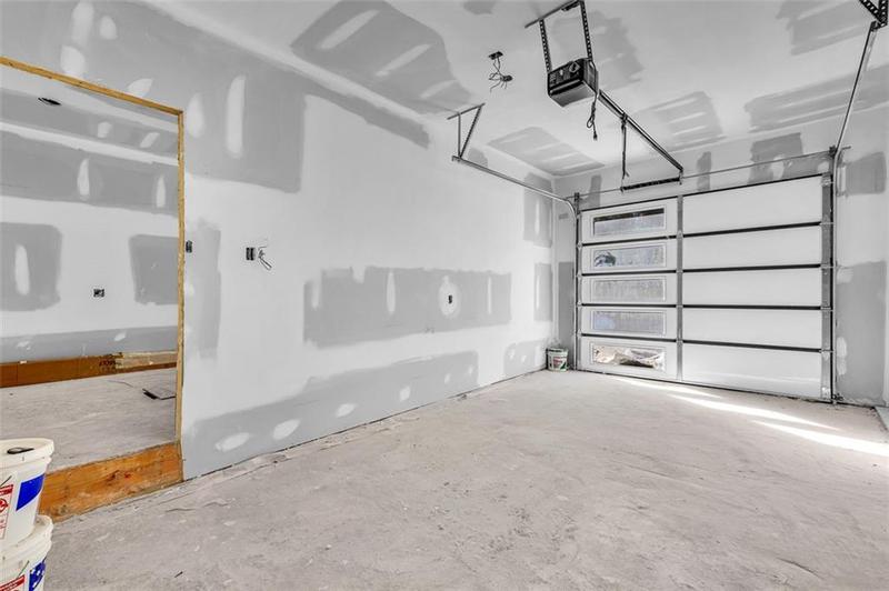 Image for property 464 GLENDALE Road, Scottdale, GA 30079