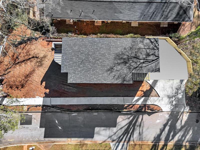 Image for property 464 GLENDALE Road, Scottdale, GA 30079