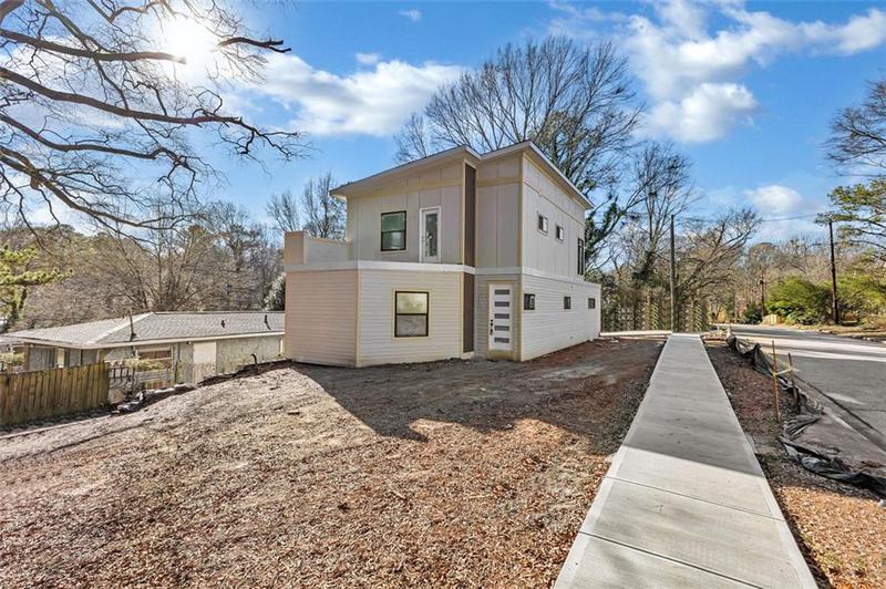 Image for property 464 GLENDALE Road, Scottdale, GA 30079