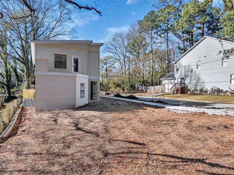 Image for property 464 GLENDALE Road, Scottdale, GA 30079