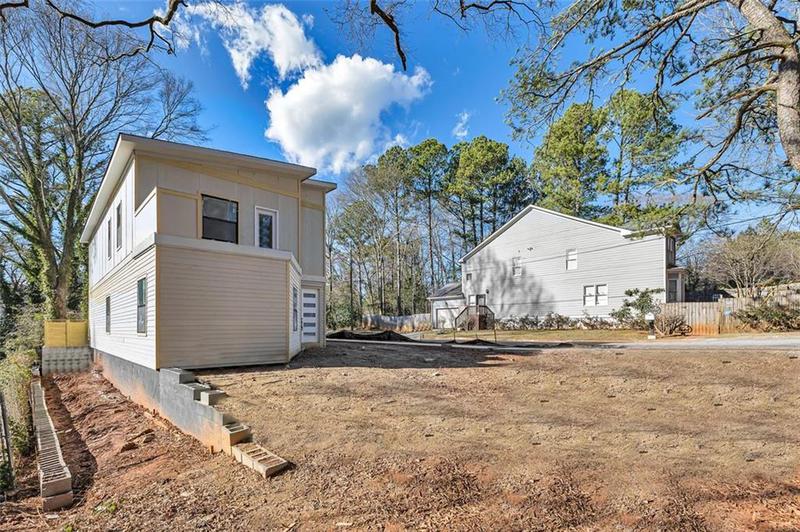 Image for property 464 GLENDALE Road, Scottdale, GA 30079