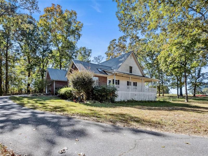 Image for property 3530 Dahlonega Highway, Cumming, GA 30028