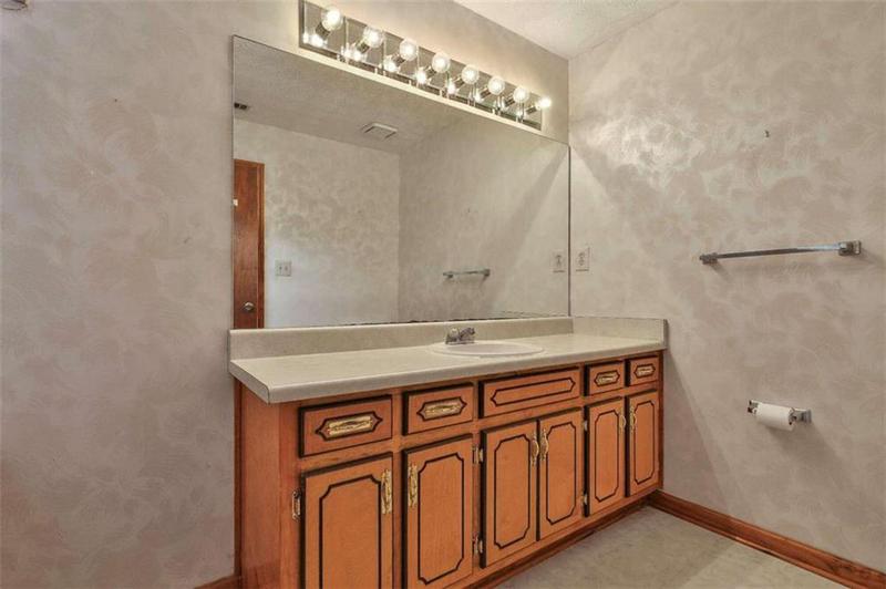 Image for property 857 June Court, Jonesboro, GA 30238