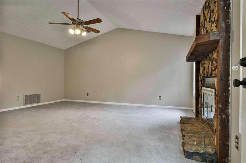 Image for property 857 June Court, Jonesboro, GA 30238