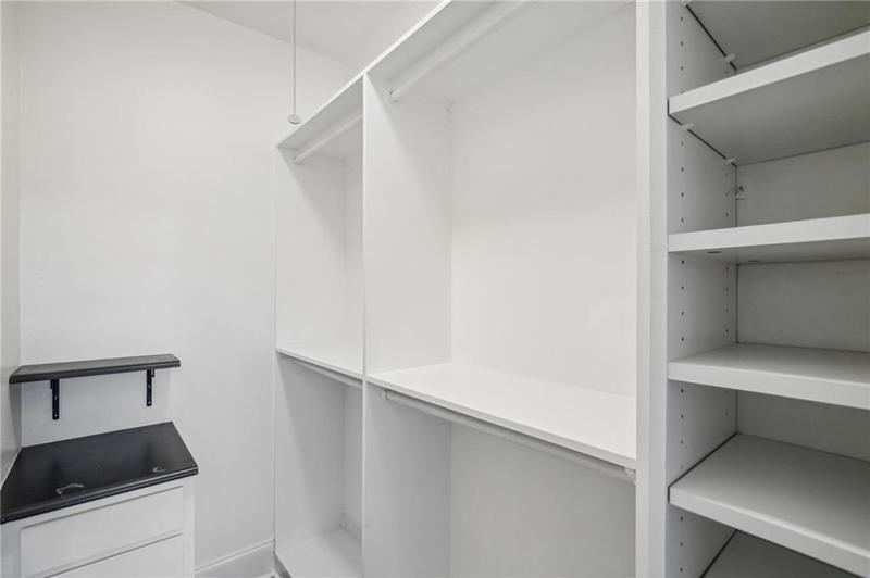 Image for property 3060 Pharr Court North 716, Atlanta, GA 30305