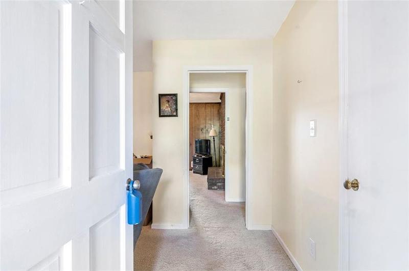 Image for property 110 LOUMAE Road, Griffin, GA 30224