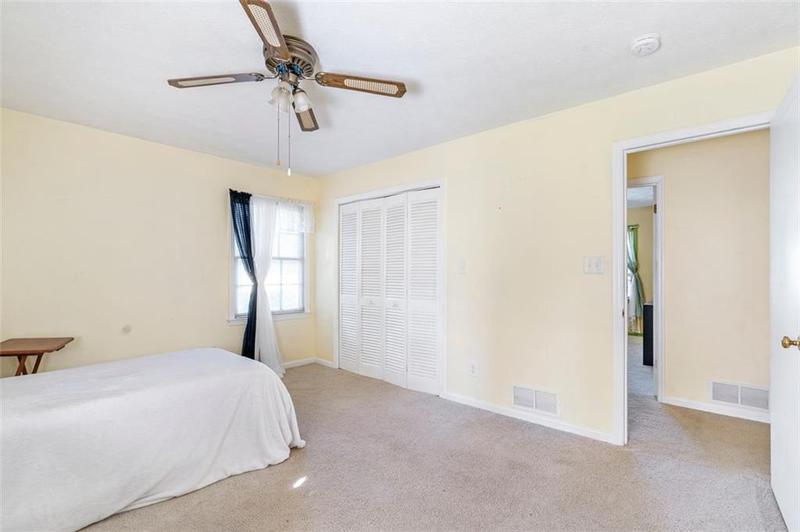 Image for property 110 LOUMAE Road, Griffin, GA 30224