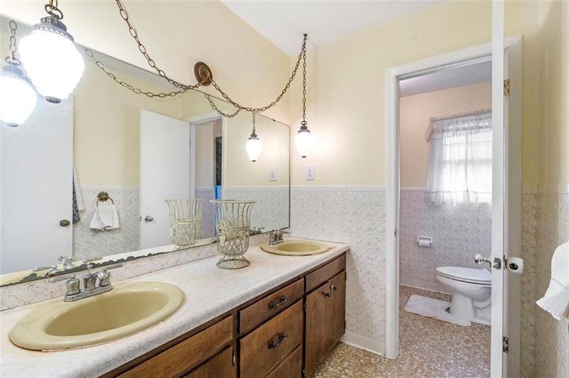 Image for property 110 LOUMAE Road, Griffin, GA 30224