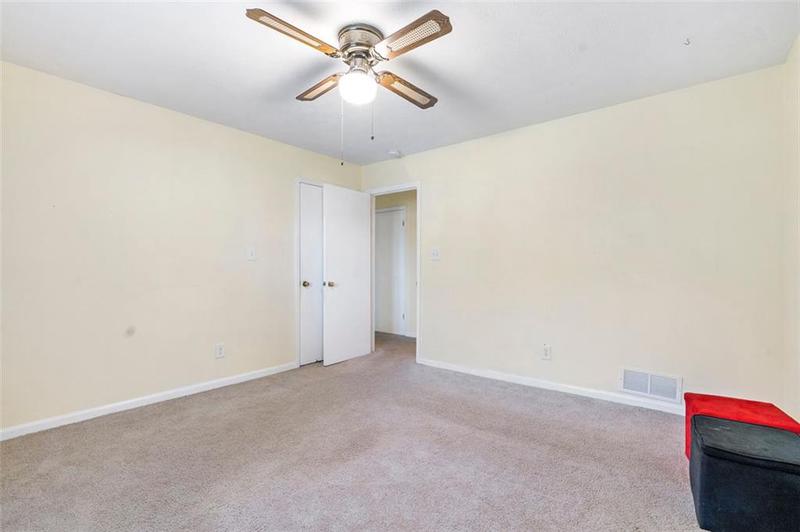 Image for property 110 LOUMAE Road, Griffin, GA 30224