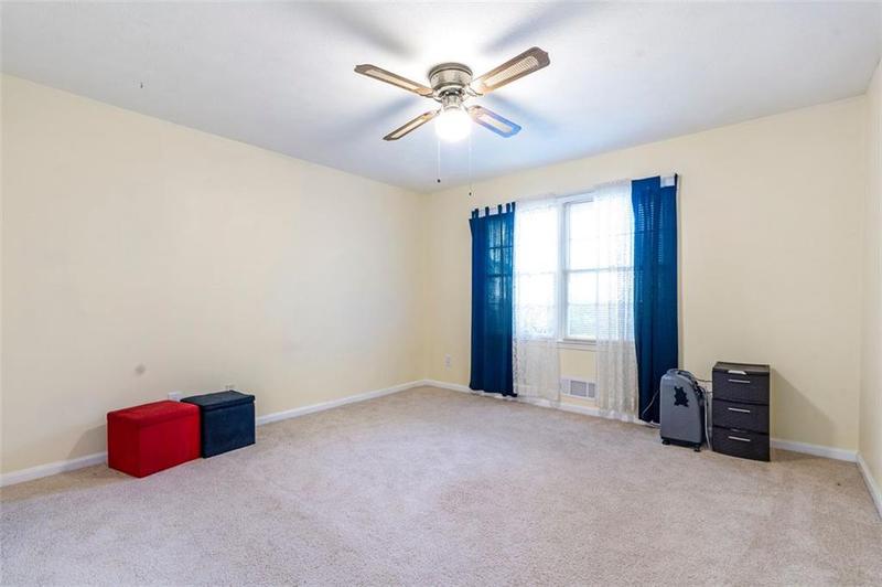 Image for property 110 LOUMAE Road, Griffin, GA 30224