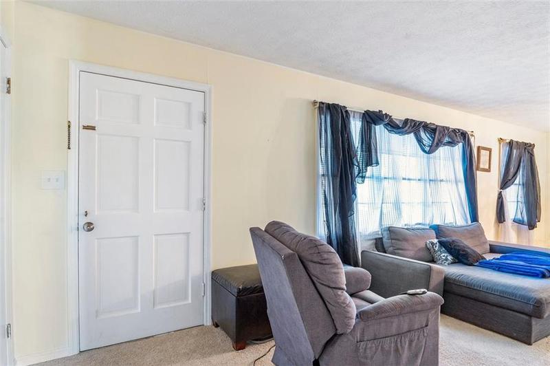 Image for property 110 LOUMAE Road, Griffin, GA 30224