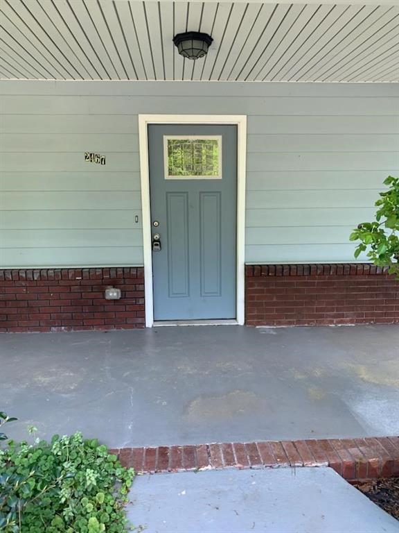 Image for property 2467 Shady Grove Road, Carrollton, GA 30116